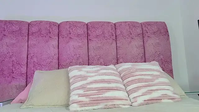 emmacurvy on StripChat