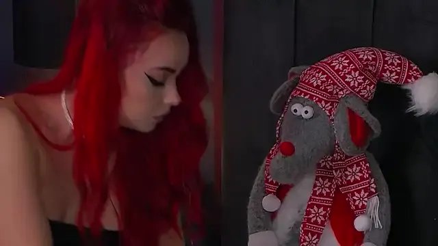 Emmelyn on StripChat