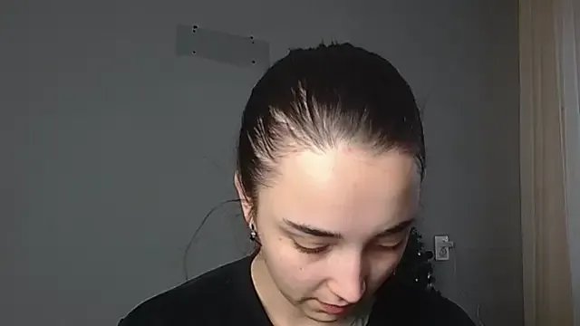 Eva_Gloryy on StripChat