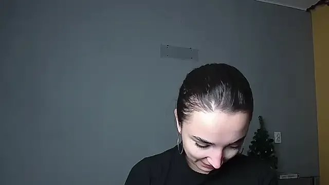 Eva_Gloryy on StripChat