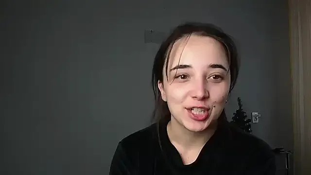 Eva_Gloryy on StripChat