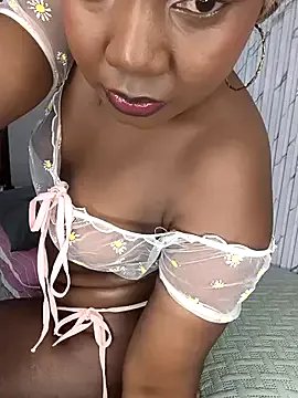 Eva_Johnss on StripChat