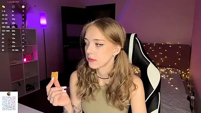 EvaPeace on StripChat