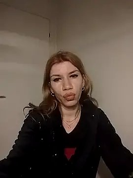 EvyLure on StripChat