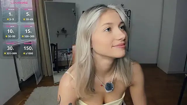 FaaBinaa on StripChat