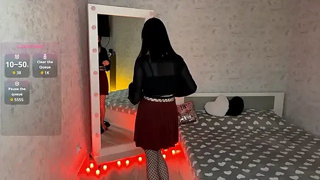 FakeLamb on StripChat