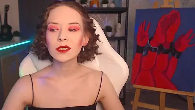 FascinatingEyess on StripChat