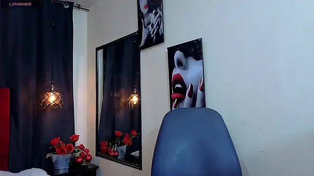 Flor_Gil on StripChat