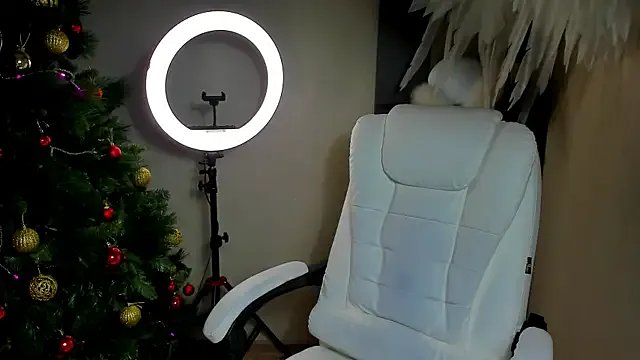 foxy_blond on StripChat