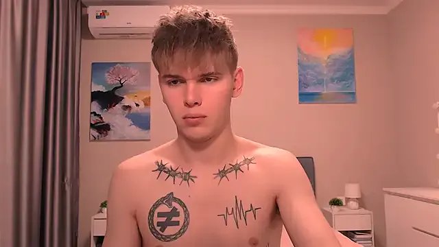 Fredd_Xanders on StripChat