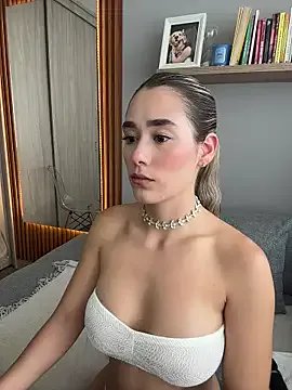 FridaKlein on StripChat