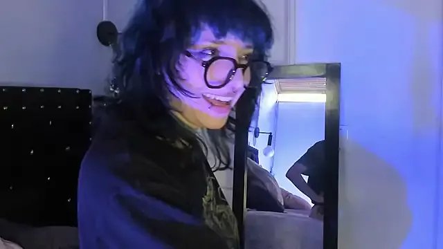 Ghosty_Doll on StripChat