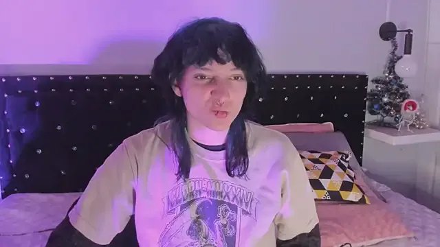 Ghosty_Doll on StripChat