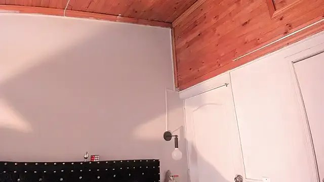 Ghosty_Doll on StripChat