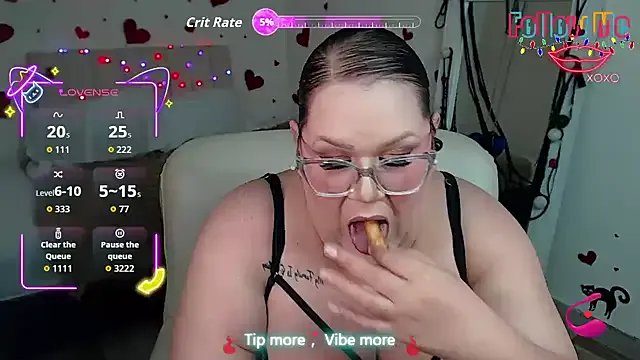 GiannaMorrys on StripChat