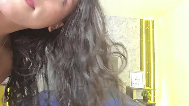 GiannaSlimJB — fullnaked + rub pussy 3 min