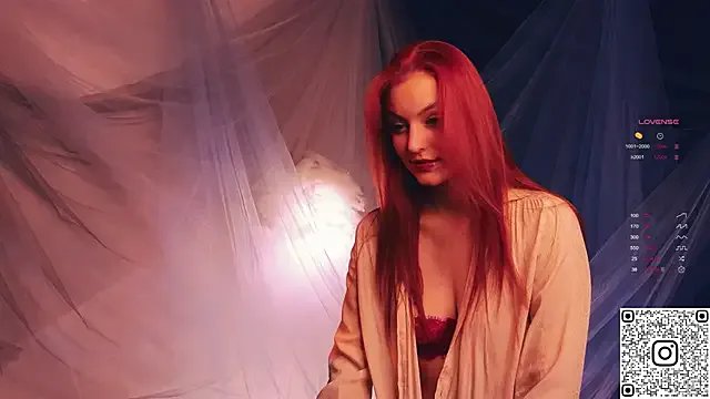 GildedKitten on StripChat