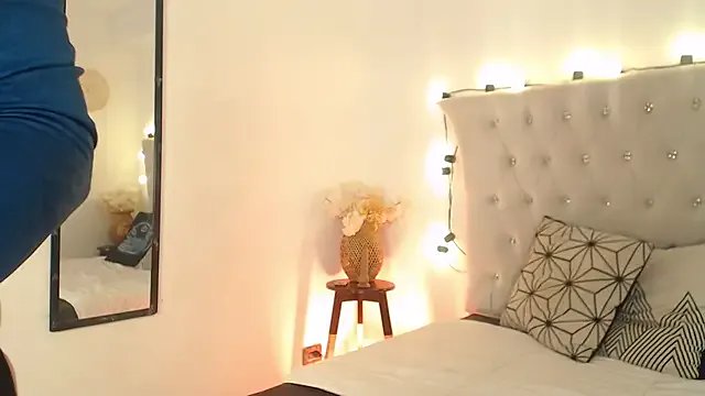 GloryShine on StripChat