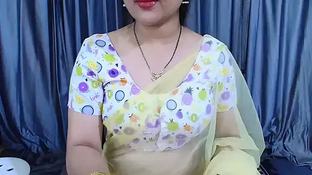 goldiwets on StripChat