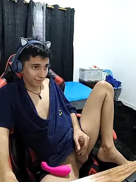 gomitaboy_1 on StripChat