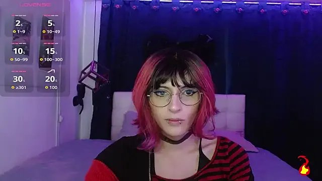 goth_minerva on StripChat