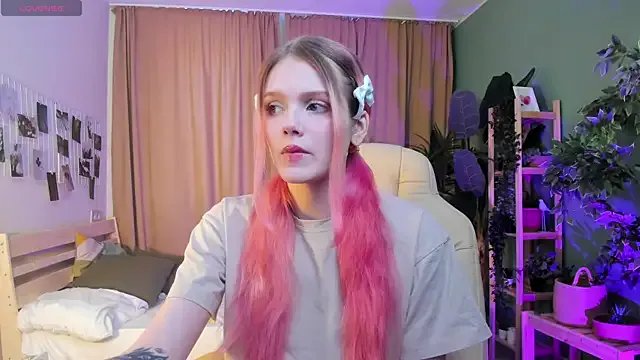 Gretchen_Mol on StripChat