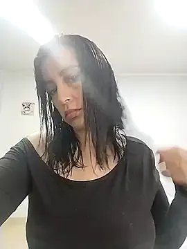 hailey85 on StripChat