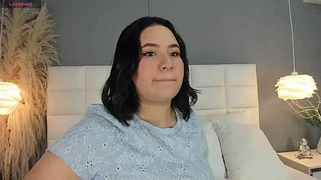 HannaKarson on StripChat