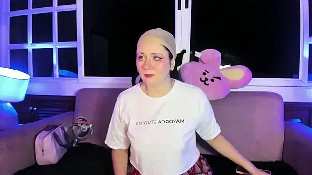 harimoon1 on StripChat