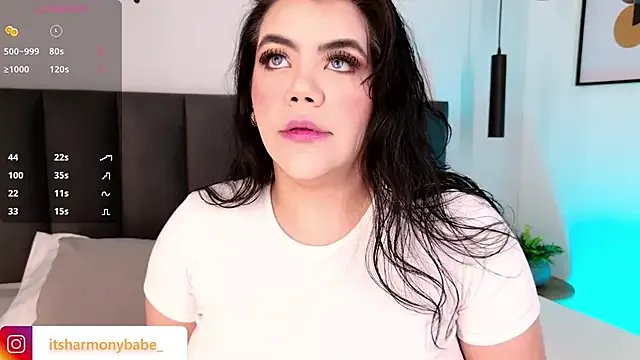 Harmonybabe_ on StripChat