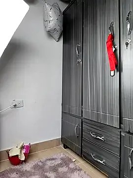 harper_ks on StripChat