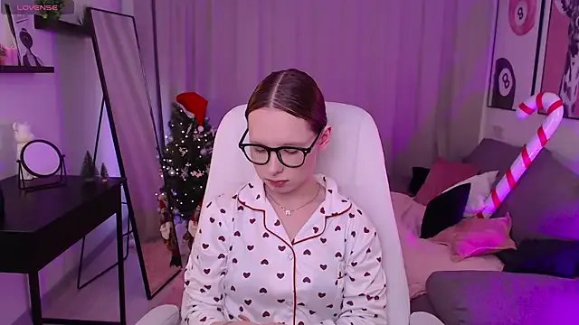 Haya_Harareet on StripChat