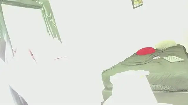 hazel_slim on StripChat