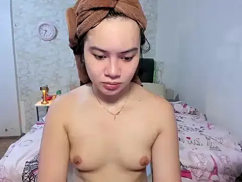 Hebefemme on StripChat
