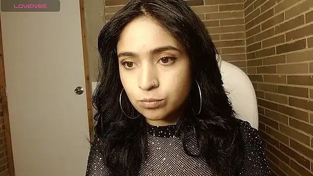 helenacyruss — my pussy vibrates love