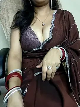 Hey_Jully on StripChat