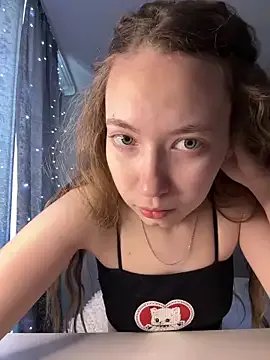 Holy_Poly — Freechat on StripChat