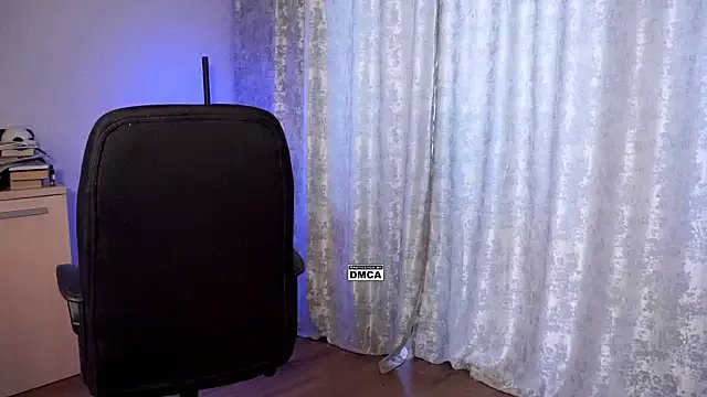 Hoot_owl_cb on StripChat