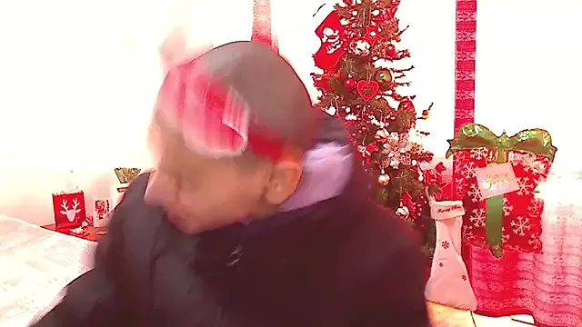 hotSANDRA_STARR on StripChat