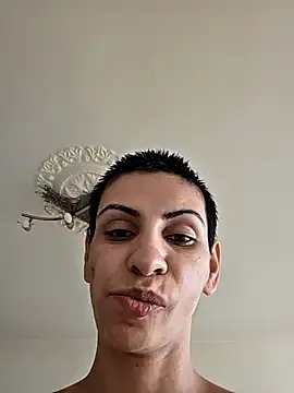 hotSANDRA_STARR on StripChat