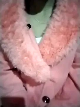 iam-eli on StripChat