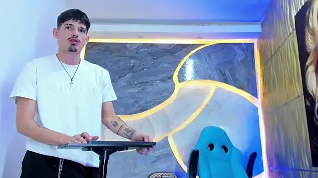 Iam_Steven on StripChat