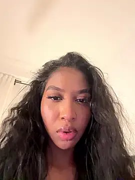 IamCrystal2 on StripChat