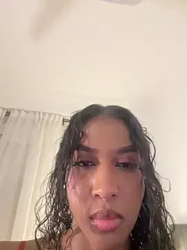 IamCrystal2 on StripChat