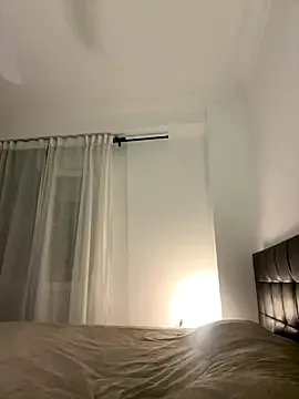 IamCrystal2 on StripChat