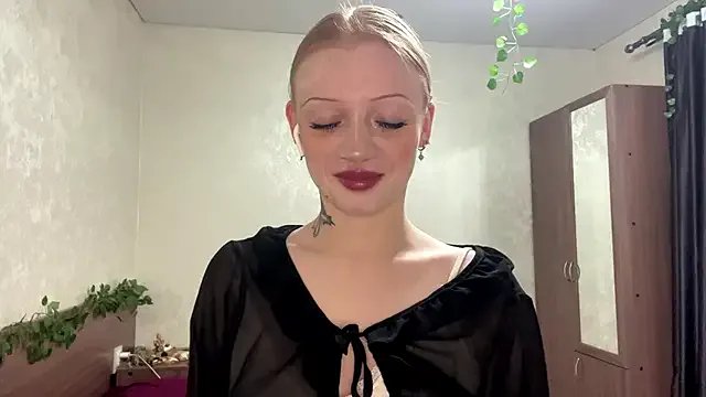 Iamlylu on StripChat