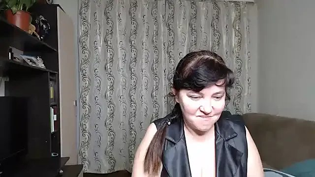 Illusionq on StripChat