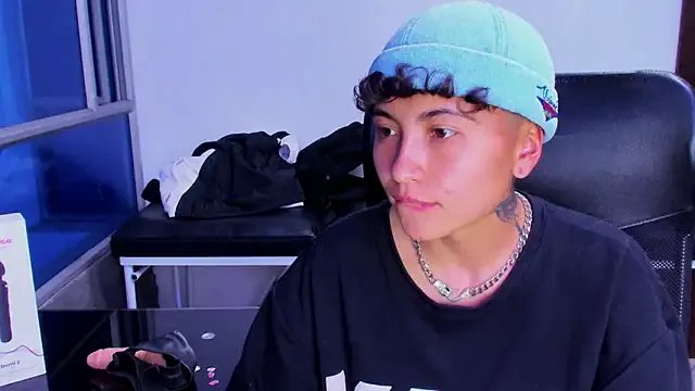 Im_Mathias on StripChat