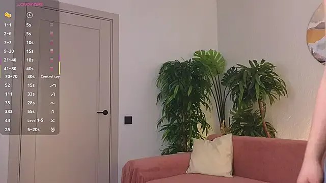 ImiMonroe on StripChat