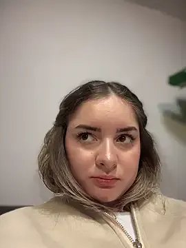 imlindapink on StripChat